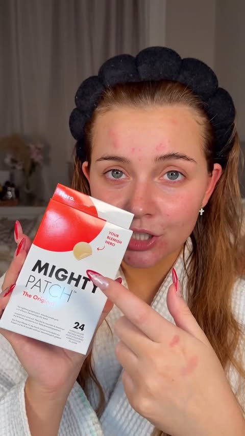 Instagram post by @chloelouiseroberts_ for Hero Cosmetics. Caption reads: Giving your skin some TLC....