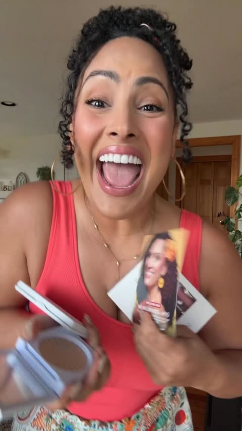 Instagram post by @cooking_con_omi for OFRA Cosmetics. Caption reads: RUNNNN TO OFRACOSMETICS.COM to get my “Island....