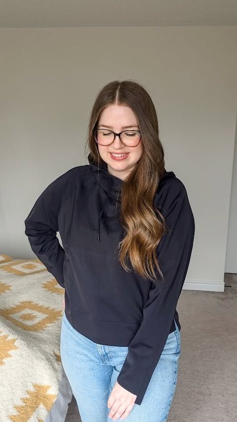 Instagram post by @lindsaylemon for Knix. Caption reads: [...] in the new Cloudcut Cropped Hoodie from....