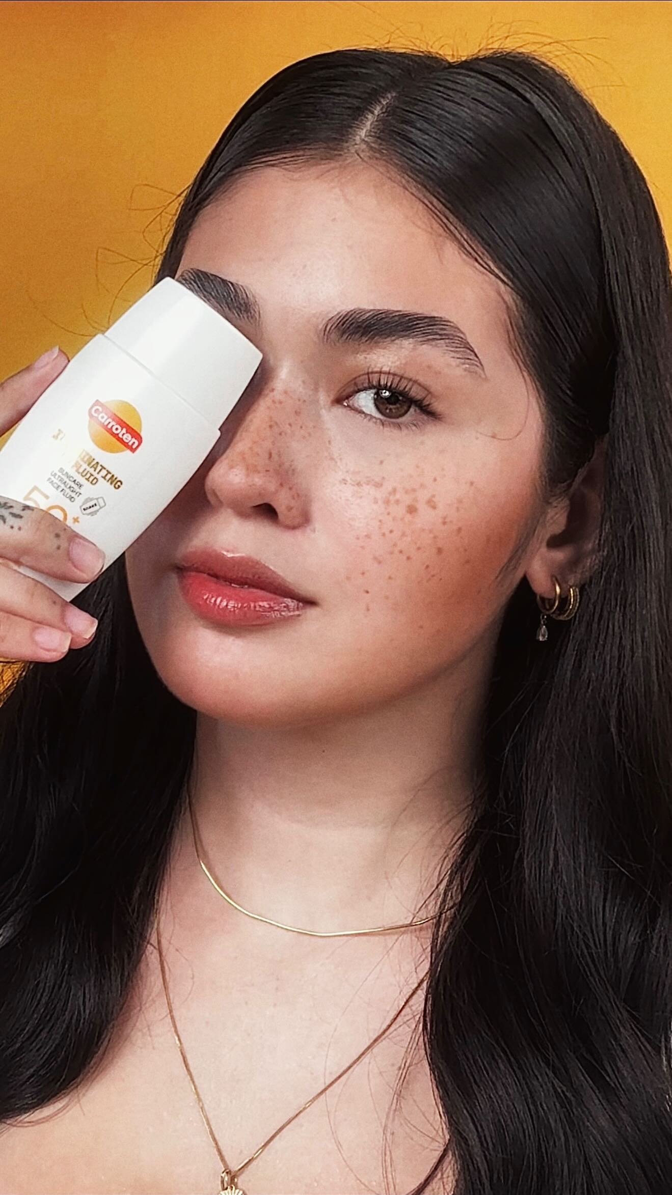 Instagram post by @gabethomson for Carroten. Caption reads: [...] ☀️ Light, smooth, and never sticky....