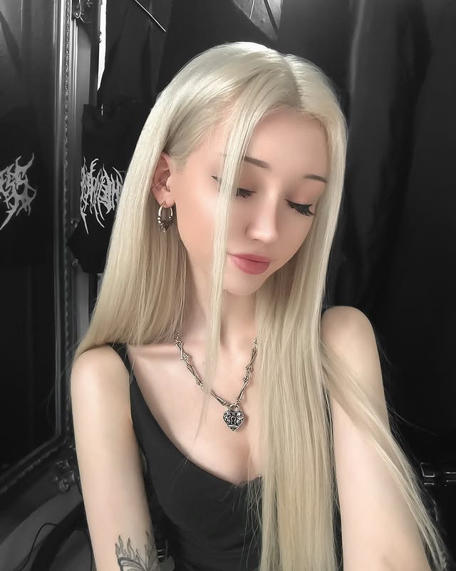 Instagram post by @_lia.moon for Punkyouth. Caption reads: silver energy . . gifted jewelry from....