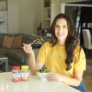 Instagram post by @autumncalabrese for Nature’s Truth. Caption reads: GIVEAWAY TIME: I’m excited to be partnering with....