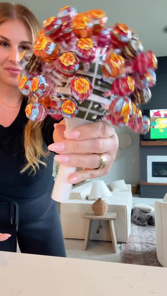 Instagram post by @itsgoodbyetwenties for Chupa Chups. Caption reads: #ad Mom hack: Clean room = Chupa Chups Minis candy....