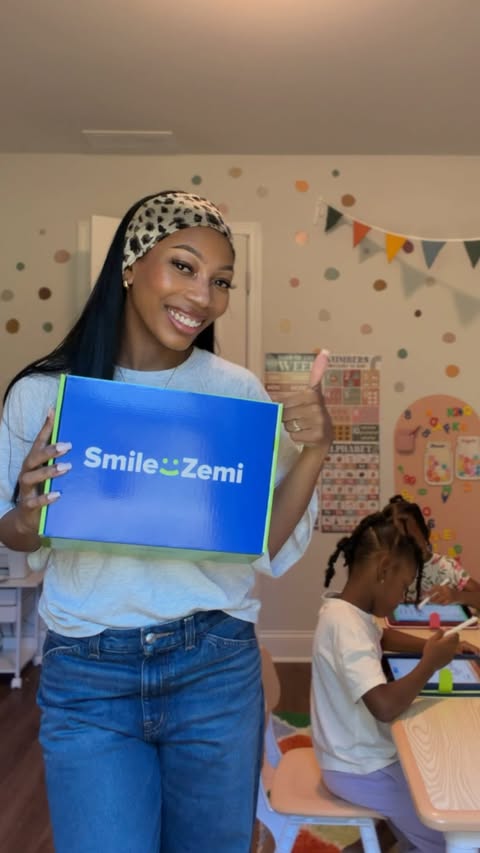 Instagram post by @_hassanah for Smile Zemi. Caption reads: [...] mom over here figuring it out!📚....