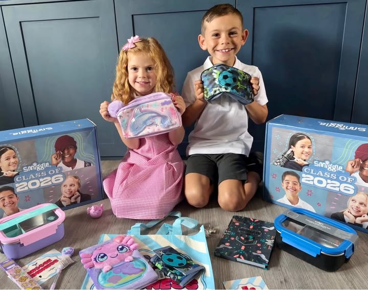 Instagram post by @parkerandlola_ for Smiggle. Caption reads: Back to school with @SmiggleUK 🎒✏️💗💙 Parker &....