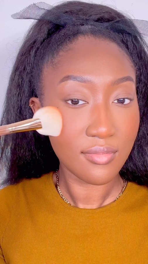 Instagram post by @noelleplay for BH Cosmetics. Caption reads: Entering fall with new @bhcosmetics glam. This....