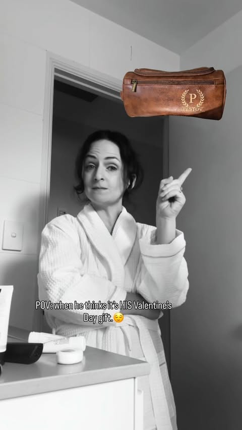 Instagram post by @nare.pestov for Pawfect House. Caption reads: I don’t know about you, but visual noise gives me....