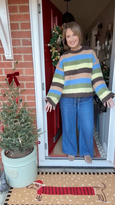 Instagram post by @myhomeismyhappy for Kukoon Rugs. Caption reads: [...] The viral sausage dog door mat from....