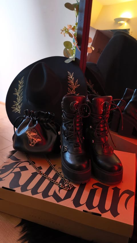 Instagram post by @bonesmachine for KILLSTAR. Caption reads: [...] those witches 🔮🌿 Let’s unbox my new....