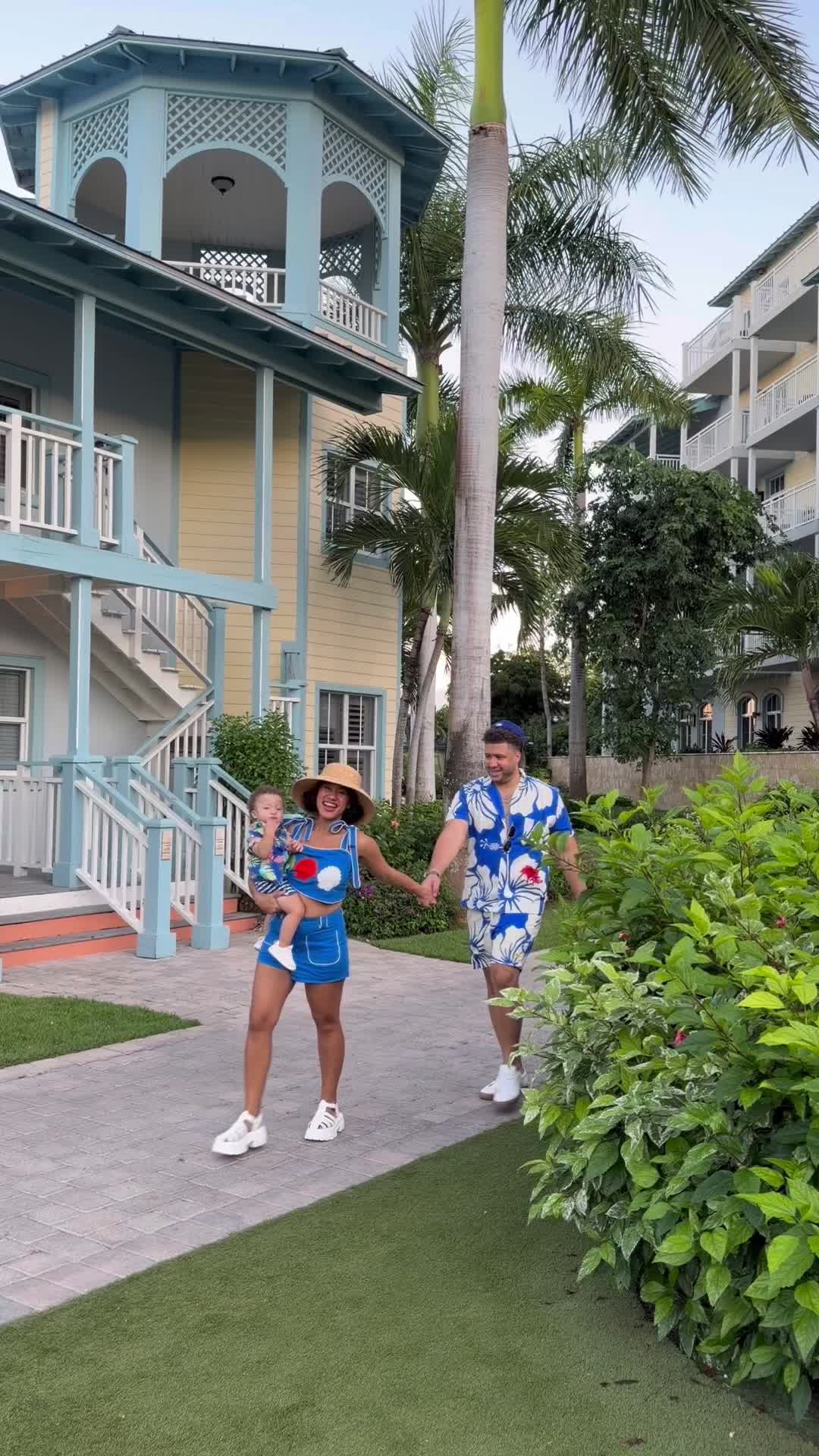 TikTok post by @colormecourtney for The Elf on the Shelf. Caption reads: [...] and Caicos vacation & even our @The Elf on....