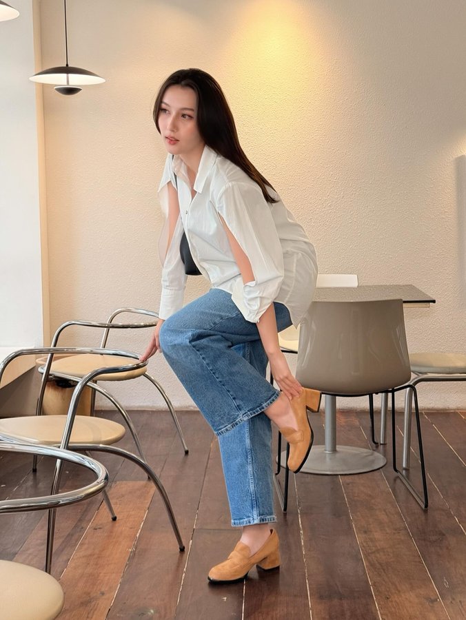 Instagram post by @kate_marilyn for Kenneth Cole. Caption reads: [...] comfort and chic comes together 🫶

....