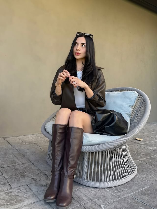Instagram post by @meliworkouts for DAZY FASHION. Caption reads: 🤎🤍 Outfit from SHEIN ✨ Usa mi search code LY5KW....