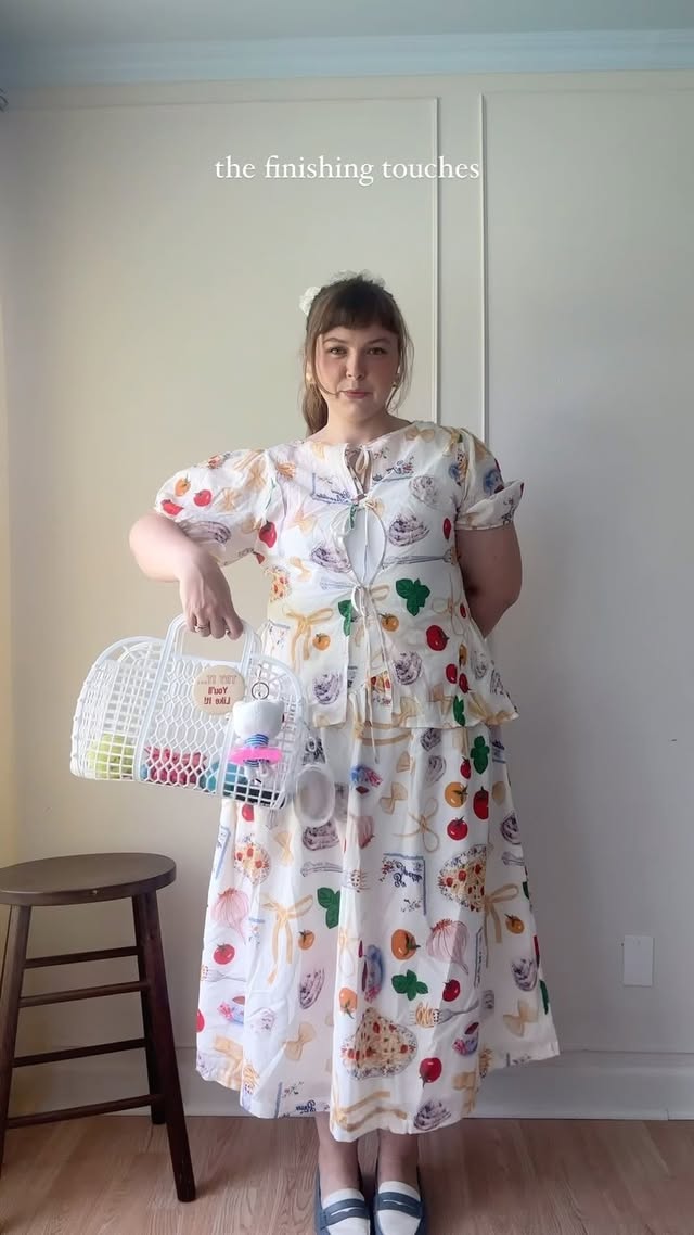Instagram post by @cupofjordy for Lisa Says Gah. Caption reads: [...] which bag? 🦪🧴🍤🥟 in my stunning....