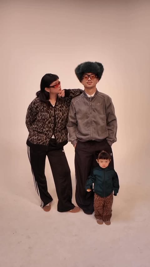 Instagram post by @notklyde for Foot Locker. Caption reads: #ad — 6 days till Christmas!! If you’re last....