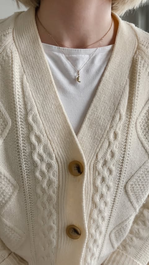 Instagram post by @estcetera_ for Boody. Caption reads: [...] you want a break from jeans and sweats!!....