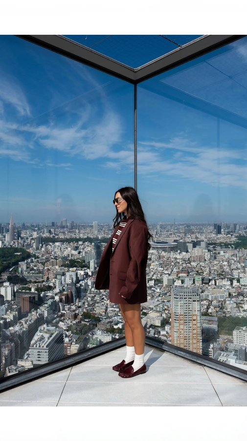 Instagram post by @hillary.bowles for St.Tropez. Caption reads: Thank goodness for @sttropeztan allowing me to....