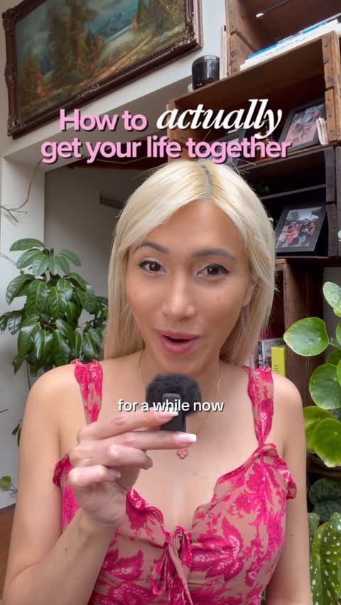 Instagram post by @sarahrav for Notability. Caption reads: Don’t wait until New Years, start getting ahead....