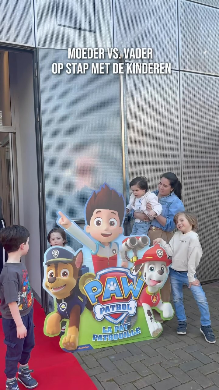 Instagram post by @leslie_keijzer for PAW Patrol. Caption reads: Altijd gezellig ‘samen’ op pad 🤣 😉

Al was het....