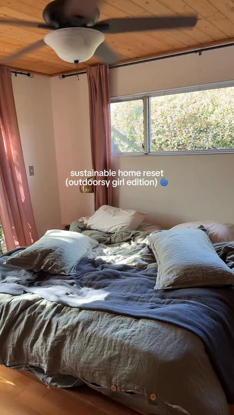 Instagram post by @sophiaxverde for Avocado Green Mattress. Caption reads: [...] sleep on! Always sleeping on my Avocado....
