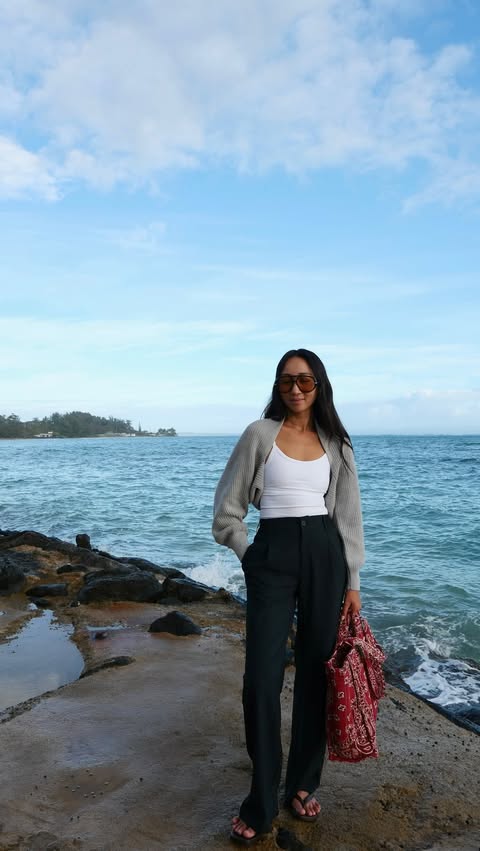 Instagram post by @lanitonnu for Beyond Yoga. Caption reads: Coffee run ready in @beyondyoga. Pieces I wear on....