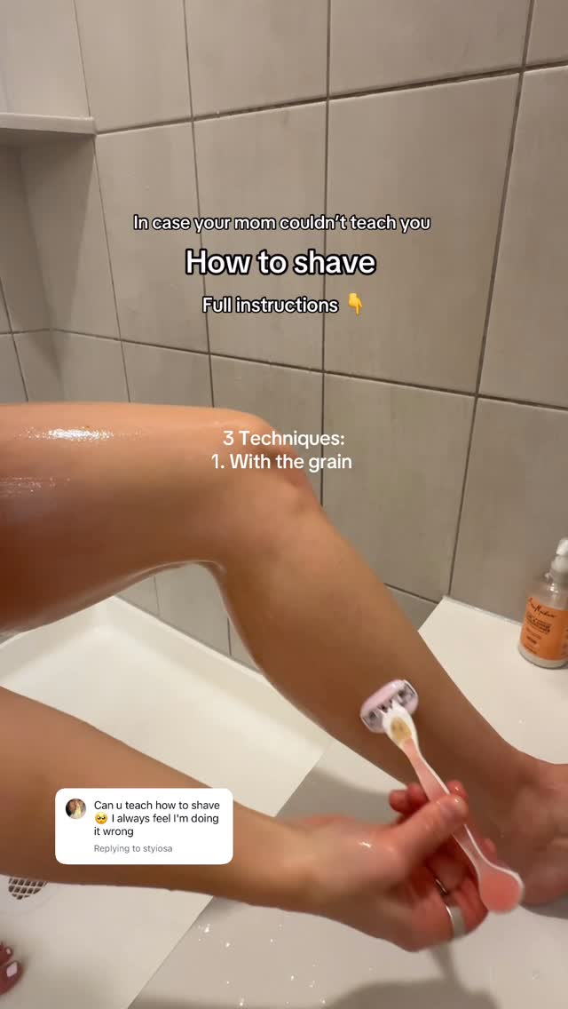 Instagram post by @rachaeleppley for Gillette Venus. Caption reads: Smooth Skin Shaving Routine 🧼🪒✨ 
 1. Either soak....