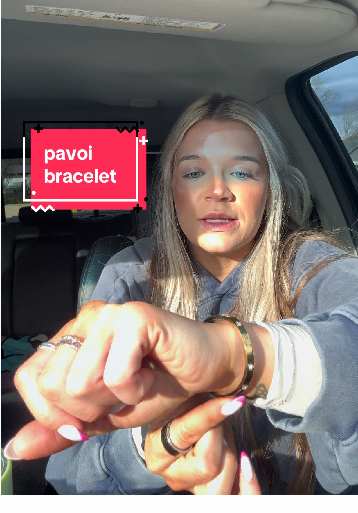 TikTok post by @casiethomas for Pavoi. Caption reads: [...] and also self tanned in it last night🤣....
