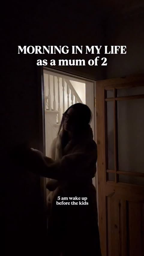 Instagram post by @katiefduarte for AG1. Caption reads: [...] the new year. 

I’ve been having @drinkag1....