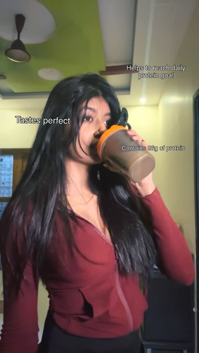 Instagram post by @khhusshiii5 for foodstrong. Caption reads: [...] #viral #reelsinstagram #trending....