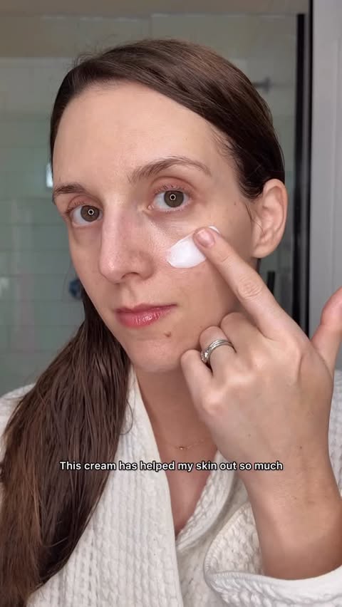 Instagram post by @glowopedia for Sephora. Caption reads: AD #AESTURA_Partner I went all the way to Korea to....