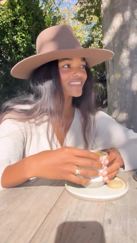 Instagram post by @briataylorrobles for Jewlr. Caption reads: [...] a mama! I’m so grateful to partner with....