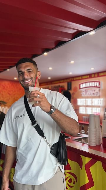 Instagram post by @kaifagan_ for Smirnoff. Caption reads: AD - We went to a concert with @smirnoffeurope at....