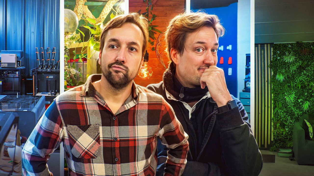 YouTube post by @lesfrerespoulain for Thingiverse. Caption reads: The Secrets of the Workshop (and our....