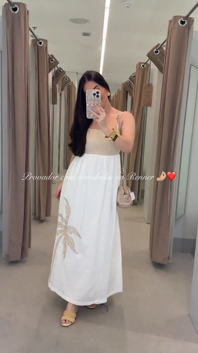 Instagram post by @rafasampaiio for Lojas Renner. Caption reads: Novidades na @lojasrenner ❤️🤌🏼✨
Comenta “eu....