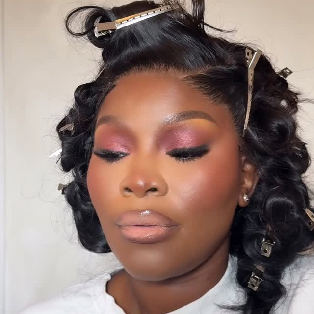 Instagram post by @beautybyhermua for Juvia’s Place. Caption reads: Cancer season excited for my July girlies 

Pink....