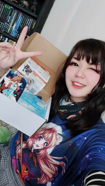 Instagram post by @zureeal for The Otaku Box. Caption reads: [...] unboxing that I’m partnered with The Otaku....