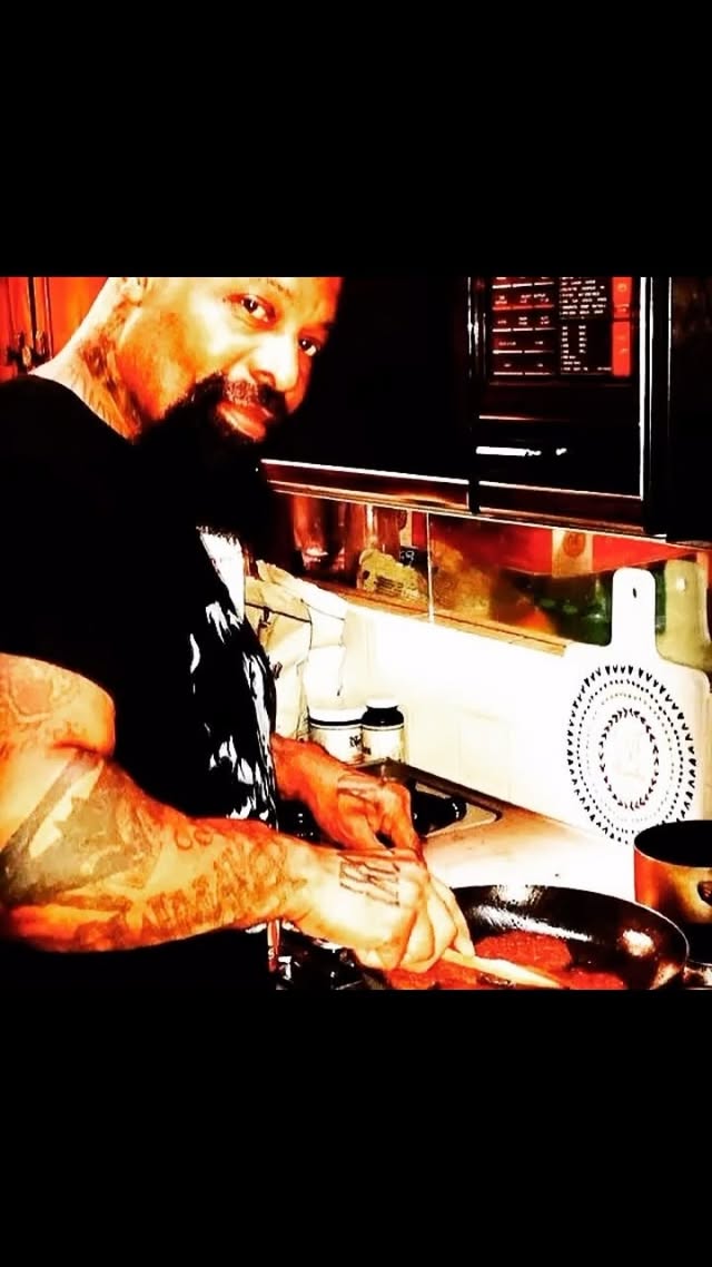 Instagram post by @c.t.ali.fletcher for TRIFECTA. Caption reads: TRIFECTA FOR LIFE!!!! WHATEVER YOUR DIET IS, [...].