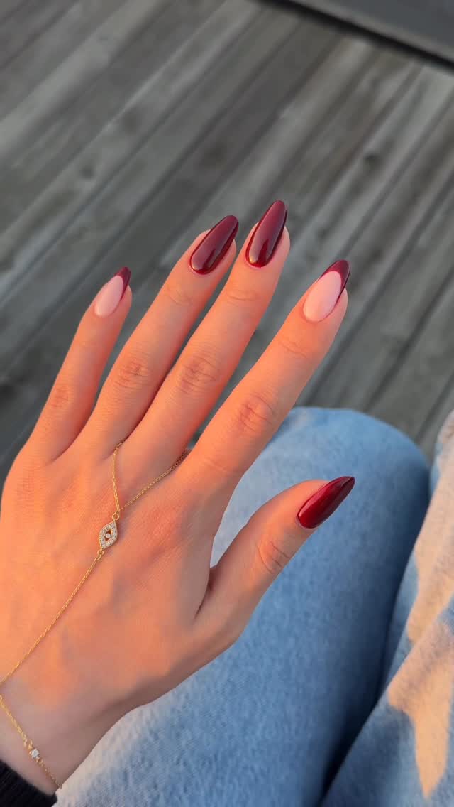 Instagram post by @heluviee for GLAMIRA. Caption reads: hits every time 🤌♥️ simple look elevated w this....