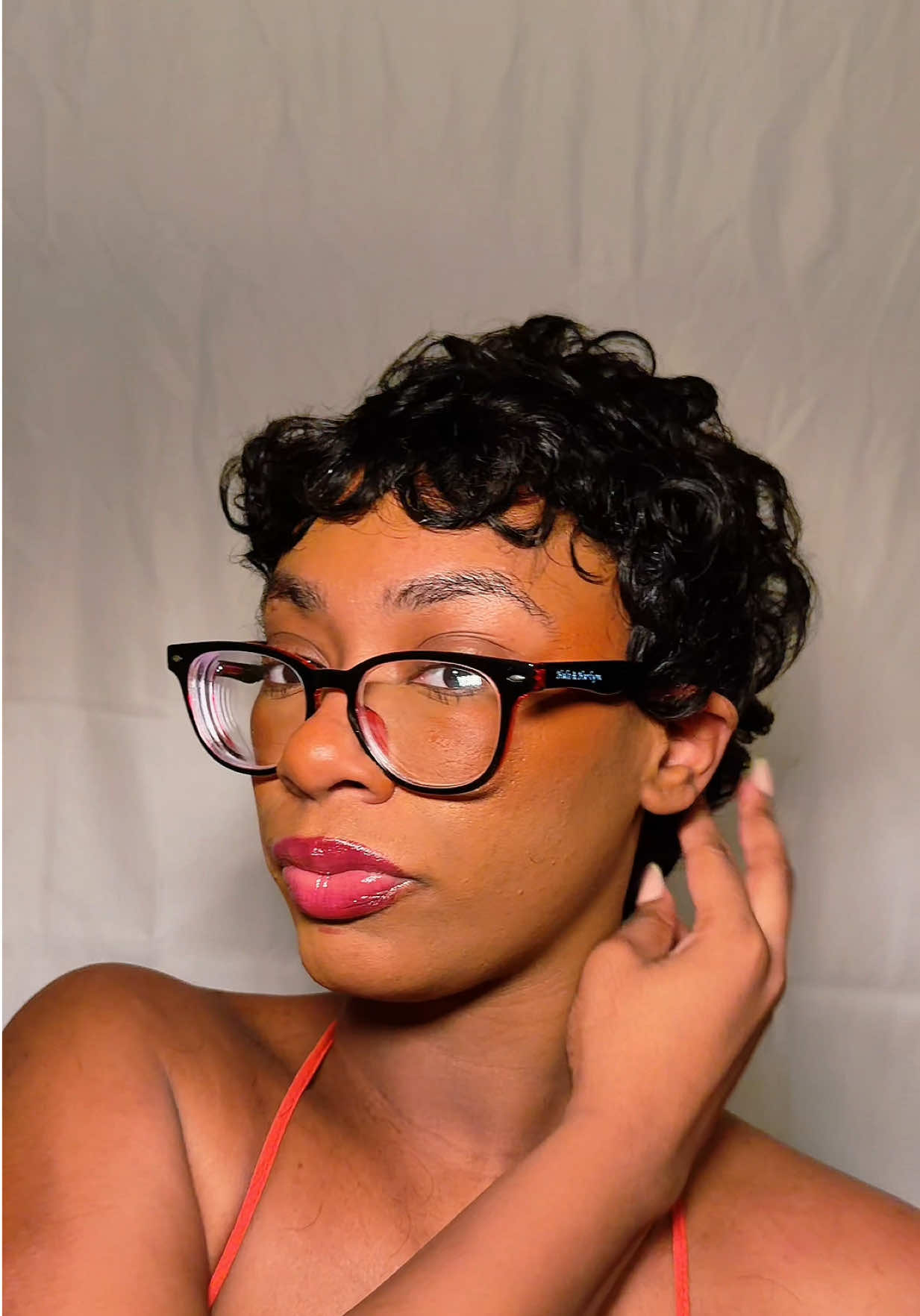 TikTok post by @kaylaonthelace for Showreal Human Hair. Caption reads: Sis...the pixie cut is calling you. Just answer.....