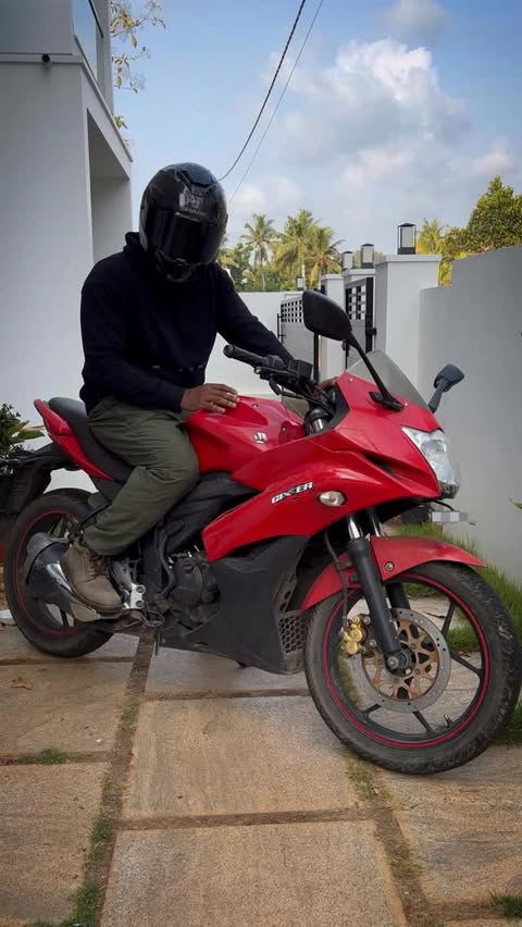 Instagram post by @klrider_in for Castrol POWER1. Caption reads: [...] the cap. Use the washer correctly.....