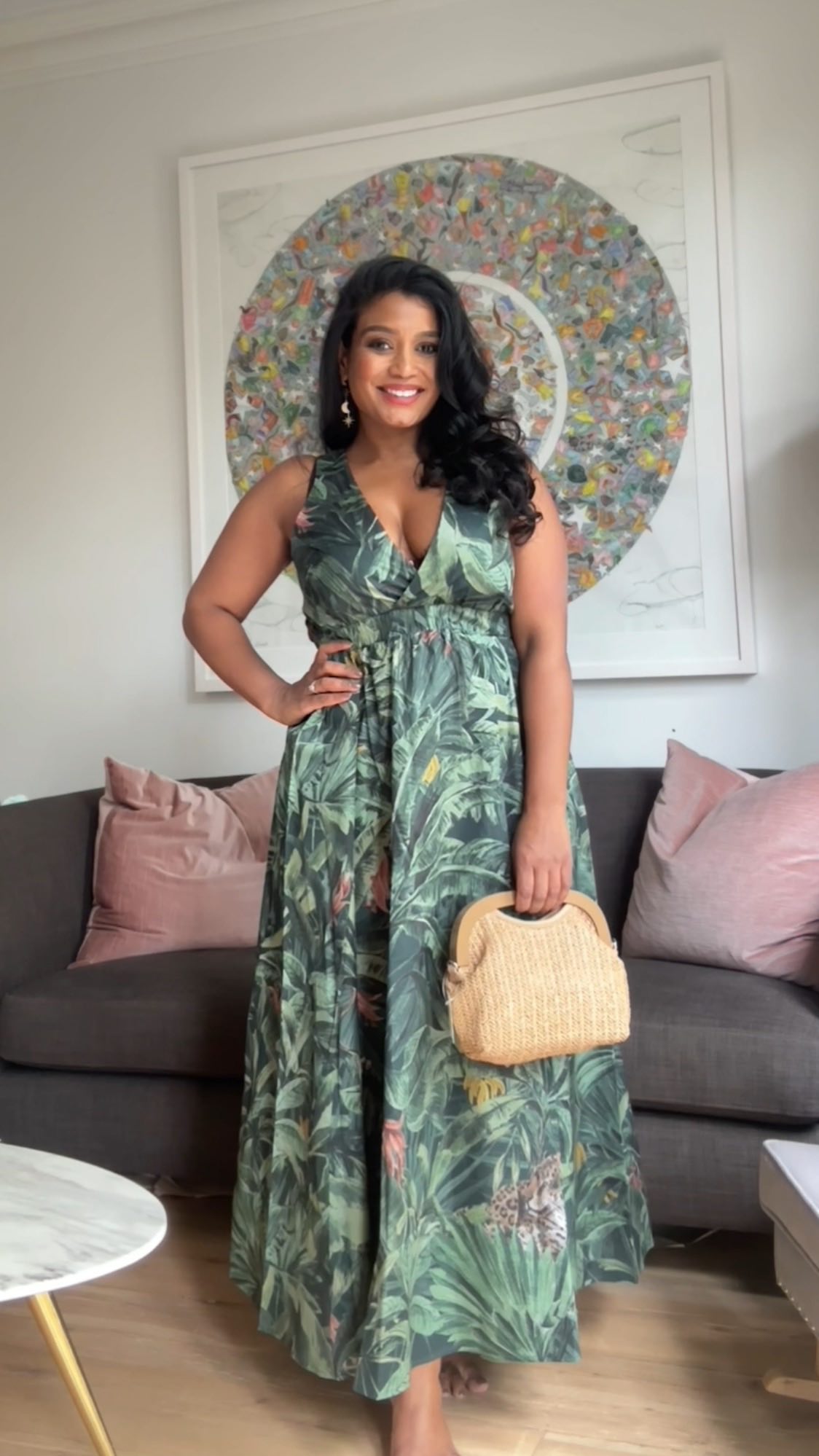 Instagram post by @amplifiedsoul for Reitmans. Caption reads: Ahhhh! Did you know that @tonififi just dropped a....