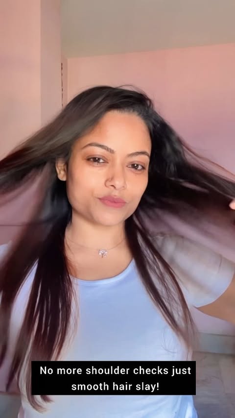 Instagram post by @cuteparamita for P&G. Caption reads: Now slay with head& shoulder shampoo, ✨❤....