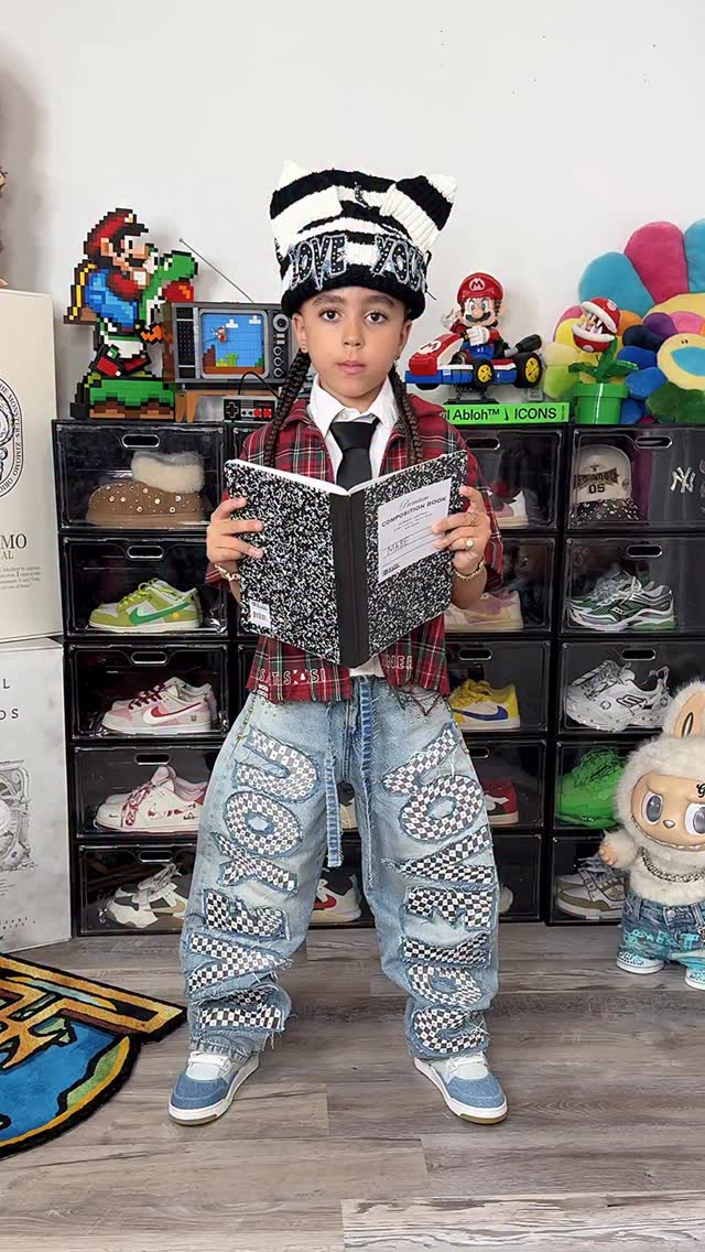 Instagram post by @masons.world_ for NovaKIDS. Caption reads: [...] 
Outfits Full of Vibes📓
@NovaKids....