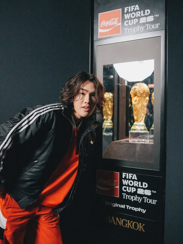 Instagram post by @punisalwayshappy for Coca-Cola. Caption reads: That World Cup feeling with Coke🏆....