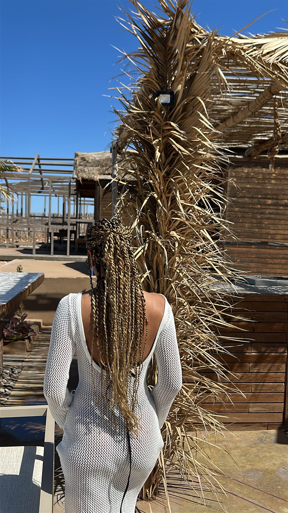 Instagram post by @ambre_lmb for NUXE. Caption reads: [...] de la gamme #hairprodigieux de chez @nuxe....