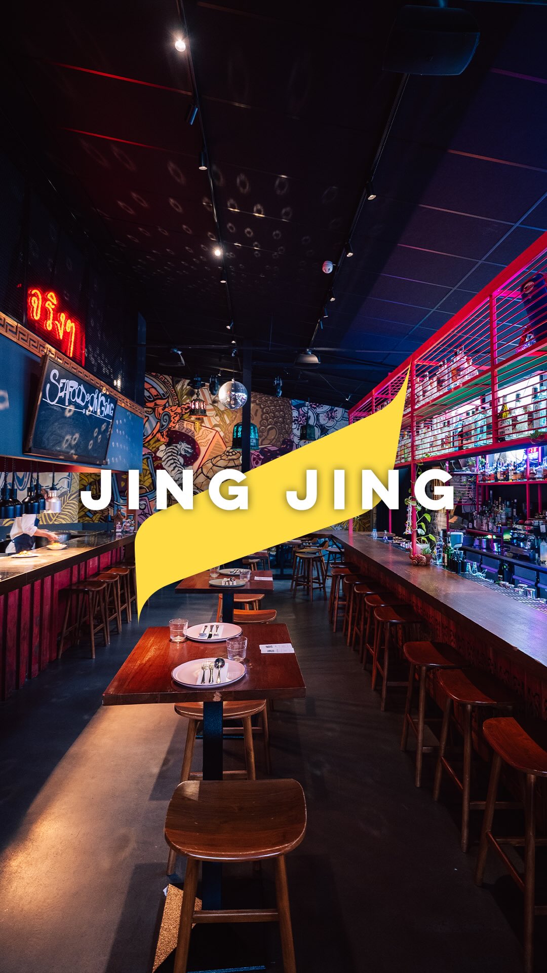 Instagram post by @le_zimmermann for Schweppes. Caption reads: Bei dem Anblick bekommt man richtige Thailand....