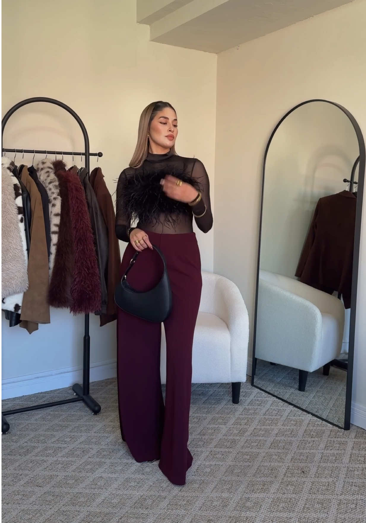 TikTok post by @itsdenval for Fashion Nova. Caption reads: Holiday outfit inspo 🎄✨ con @Fashion Nova  🔎....