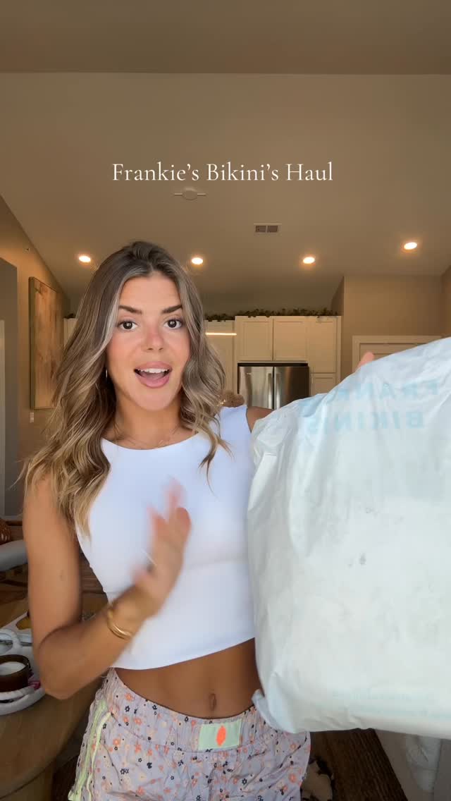 Instagram post by @madisonsvetz for Frankies Bikinis. Caption reads: [...] #ltkseasonal #ltkstyletip #frankiesbikinis....