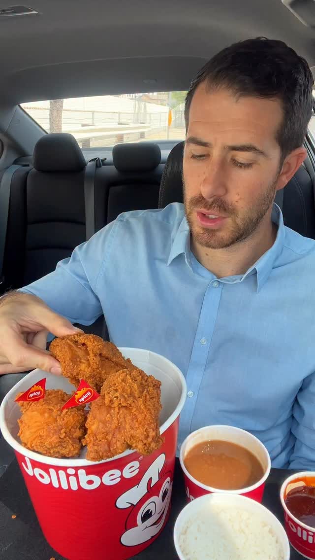 Instagram post by @1hourlunchbreak for Jollibee. Caption reads: @jollibee NEW Flavor Good?!.