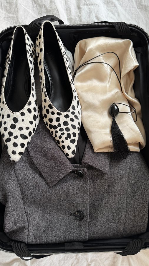 Instagram post by @sillebuchmann for Organic Basics. Caption reads: Going on my first community trip with....