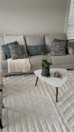 Instagram post by @raholiveira20 for Rugs USA. Caption reads: new home▫️new season▫️new rug

#gifted Spring....